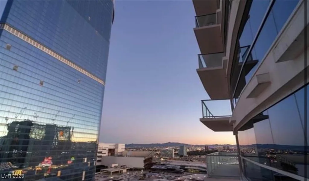 2700 Las Vegas, Las Vegas, NV 89109