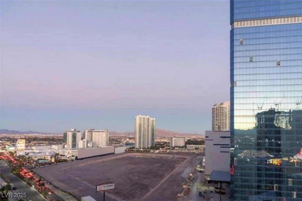 2700 Las Vegas, Las Vegas, NV 89109
