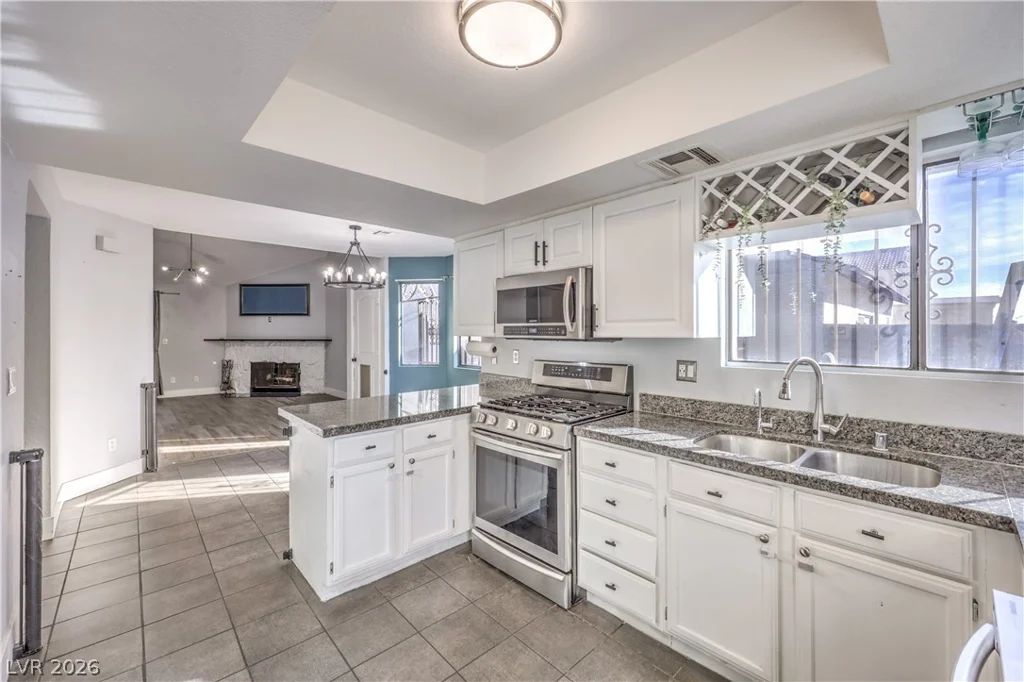 7753 Cherry River, Las Vegas, NV 89145