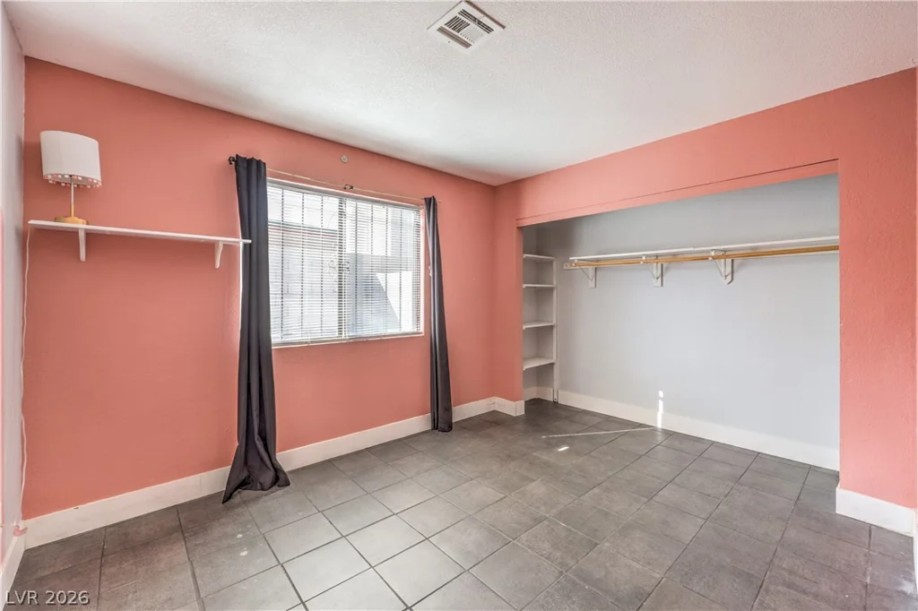7753 Cherry River, Las Vegas, NV 89145