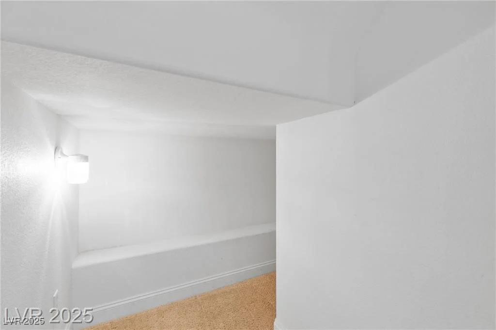 5396 Valley Wells, Las Vegas, NV 89113