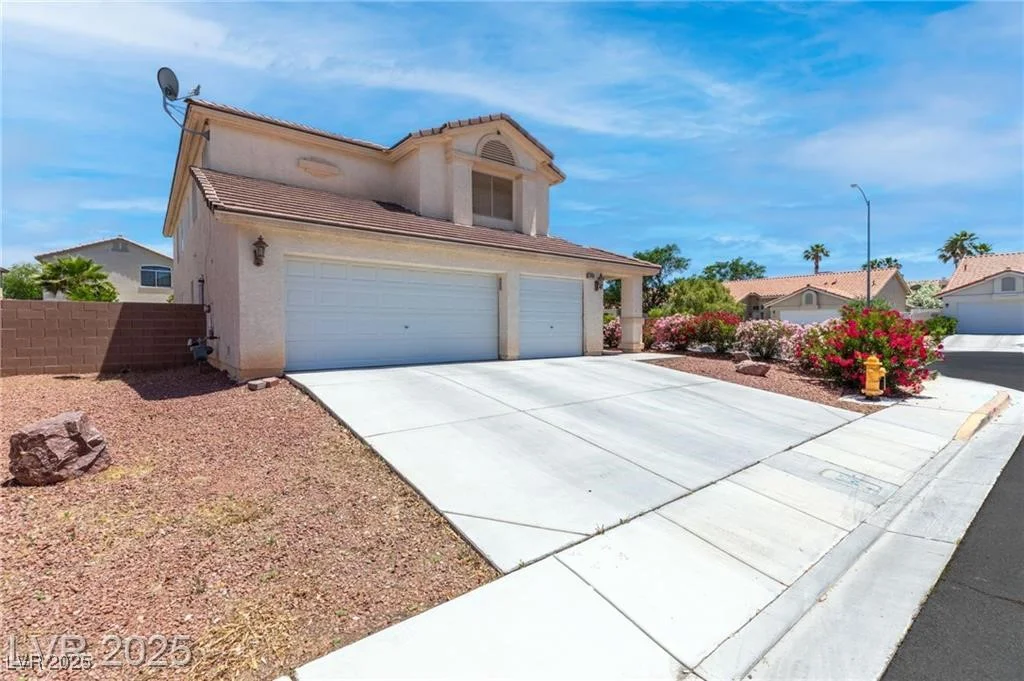5396 Valley Wells, Las Vegas, NV 89113