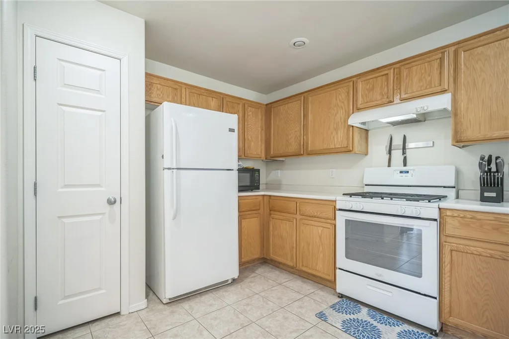 9053 Starling Wing, Las Vegas, NV 89143