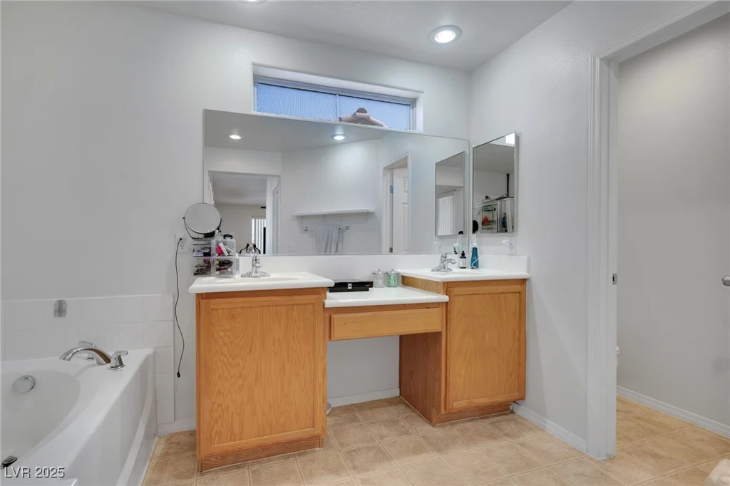 9053 Starling Wing, Las Vegas, NV 89143