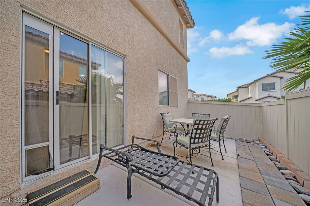 9053 Starling Wing, Las Vegas, NV 89143