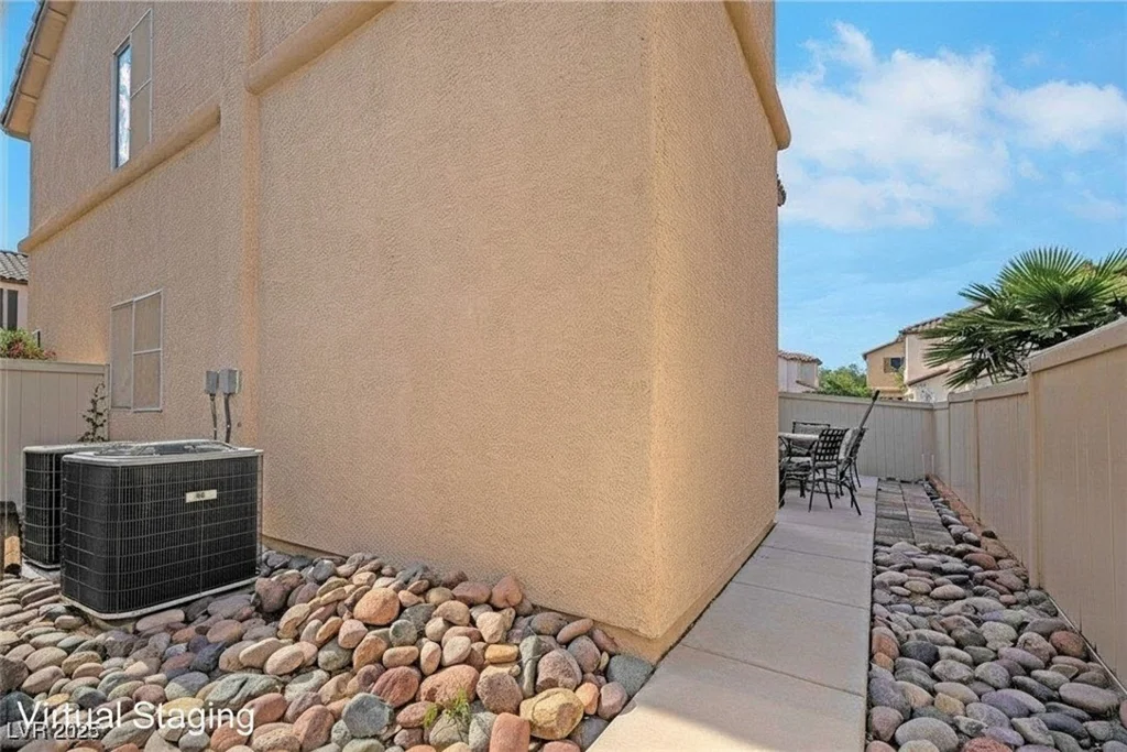 9053 Starling Wing, Las Vegas, NV 89143
