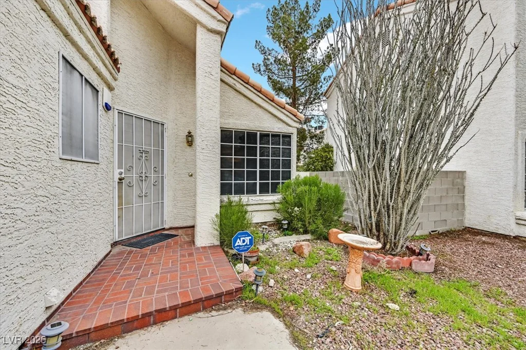 6382 Canyon Dawn, Las Vegas, NV 89108