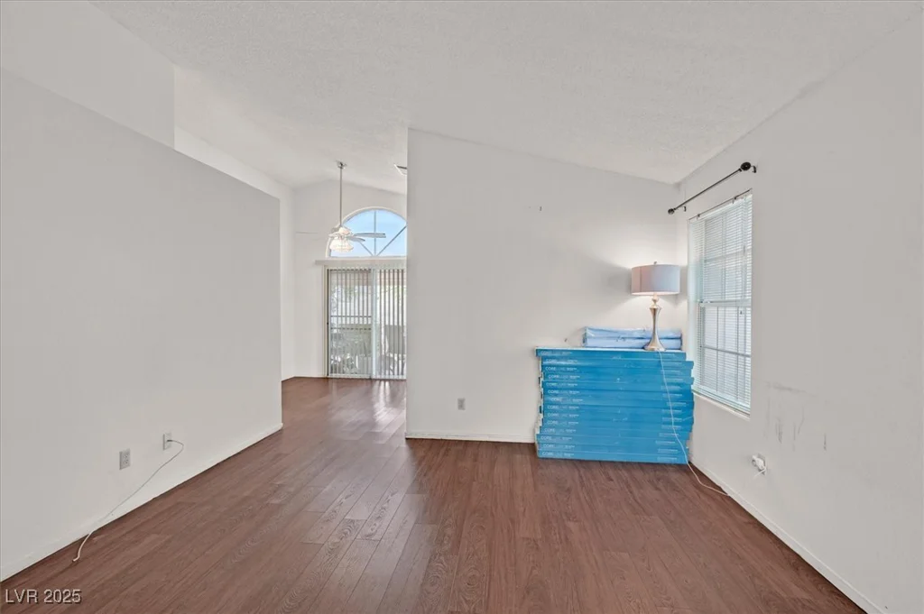 6382 Canyon Dawn, Las Vegas, NV 89108