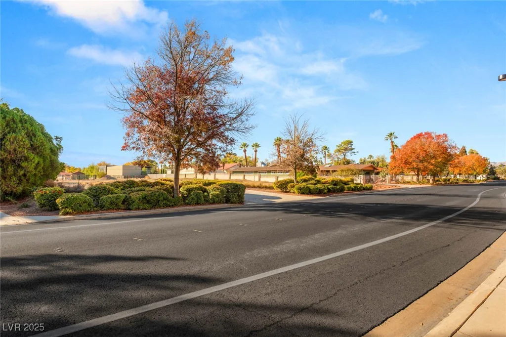 2715 Alta, Las Vegas, NV 89107