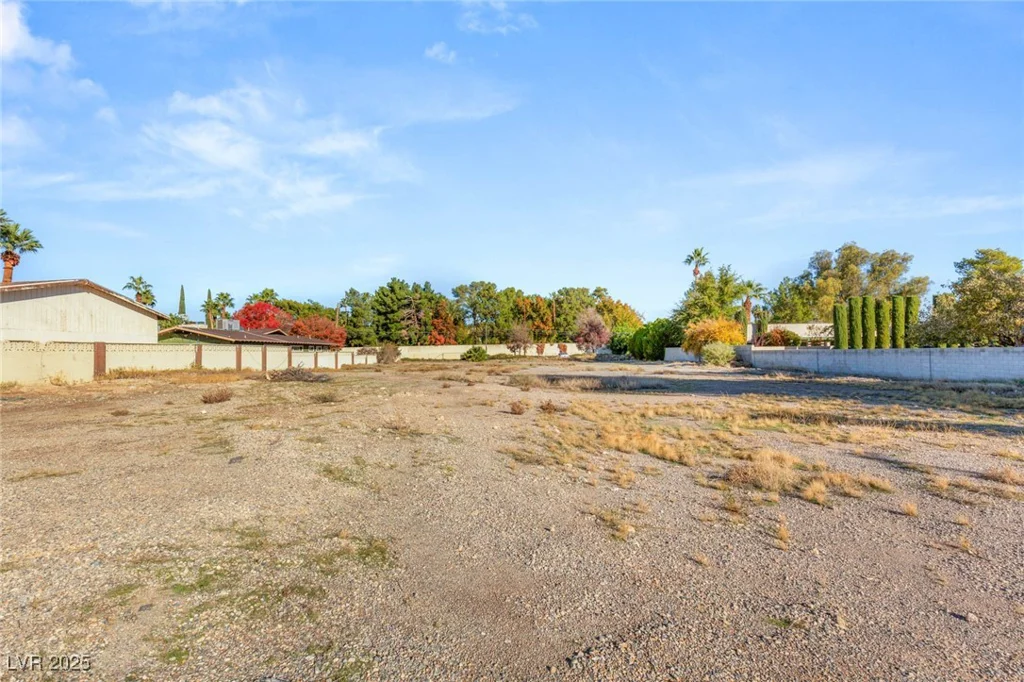 2715 Alta, Las Vegas, NV 89107