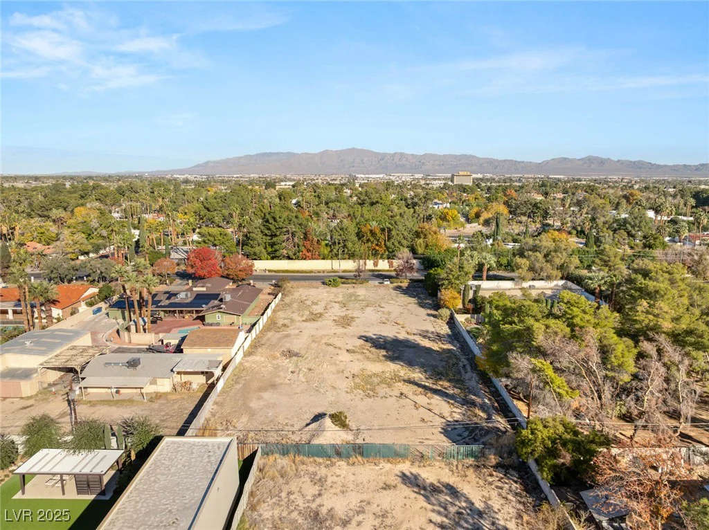 2715 Alta, Las Vegas, NV 89107