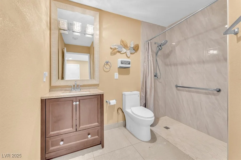 7830 Spencer, Las Vegas, NV 89123