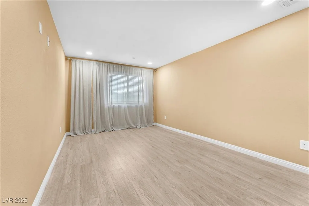 7830 Spencer, Las Vegas, NV 89123