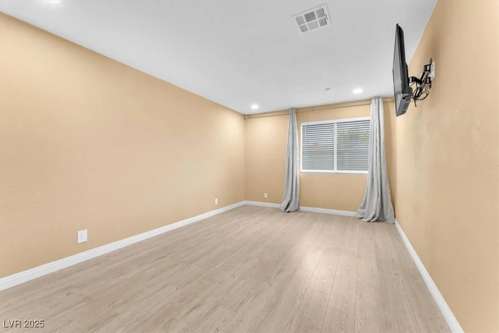 7830 Spencer, Las Vegas, NV 89123