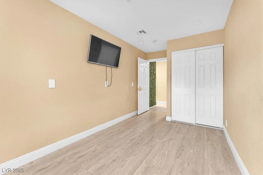 7830 Spencer, Las Vegas, NV 89123