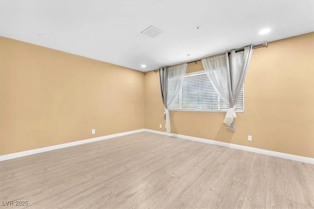 7830 Spencer, Las Vegas, NV 89123