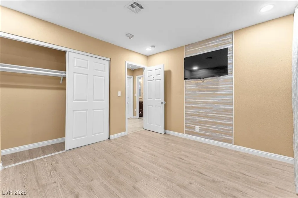 7830 Spencer, Las Vegas, NV 89123
