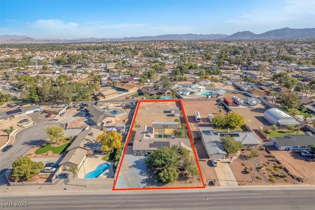 7830 Spencer, Las Vegas, NV 89123