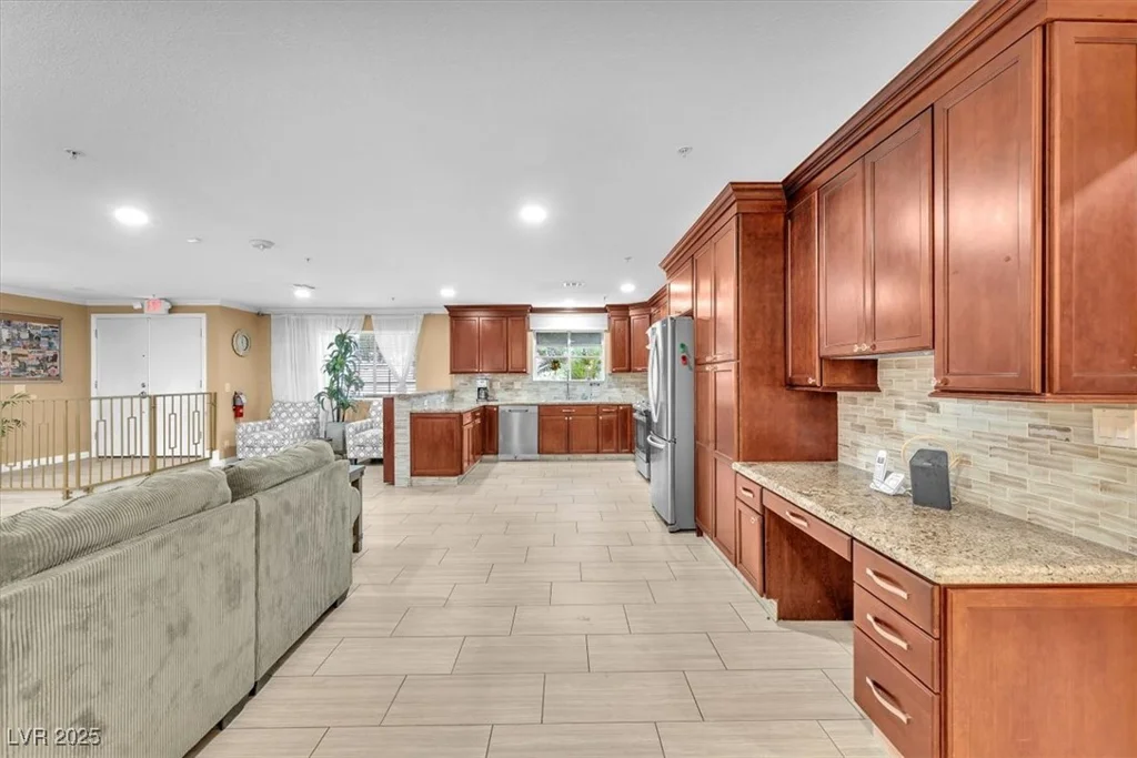 7830 Spencer, Las Vegas, NV 89123