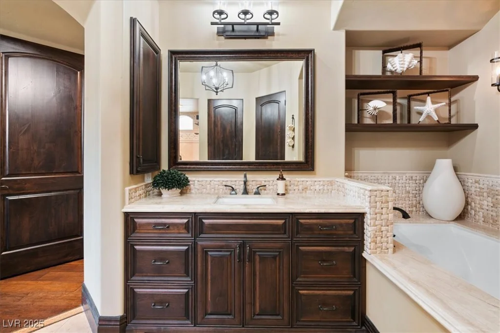 20 Via Paradiso, Henderson, NV 89011