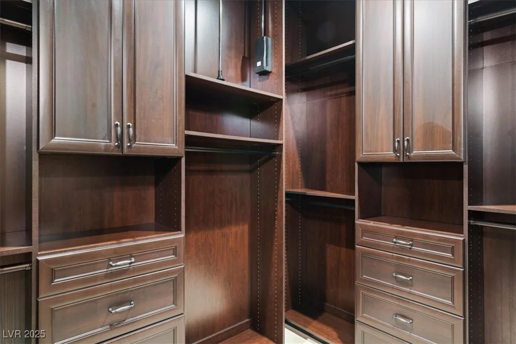 20 Via Paradiso, Henderson, NV 89011