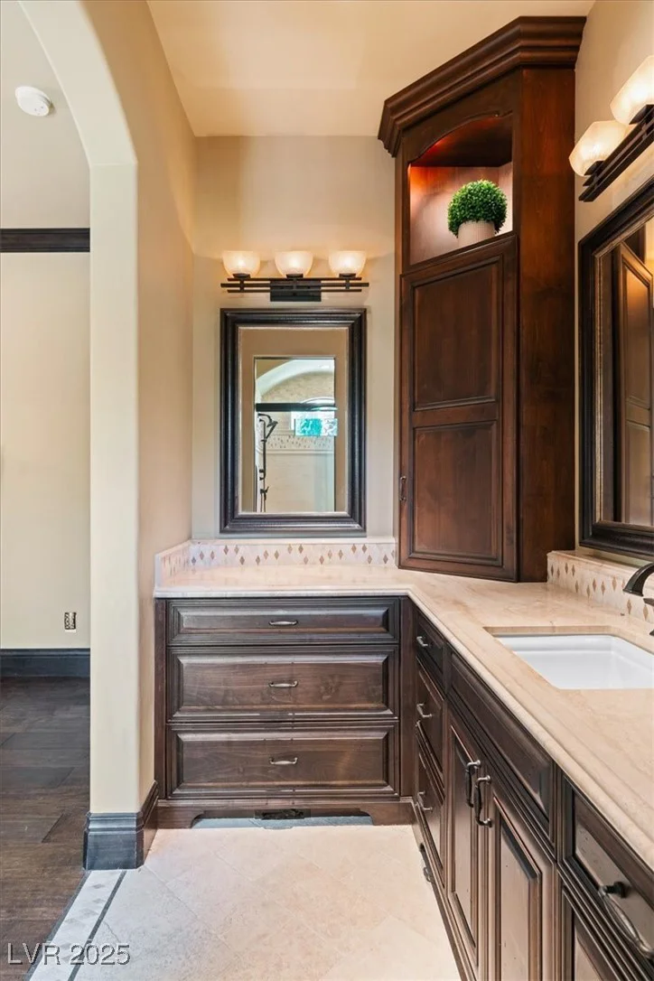 20 Via Paradiso, Henderson, NV 89011