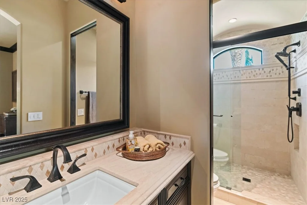 20 Via Paradiso, Henderson, NV 89011
