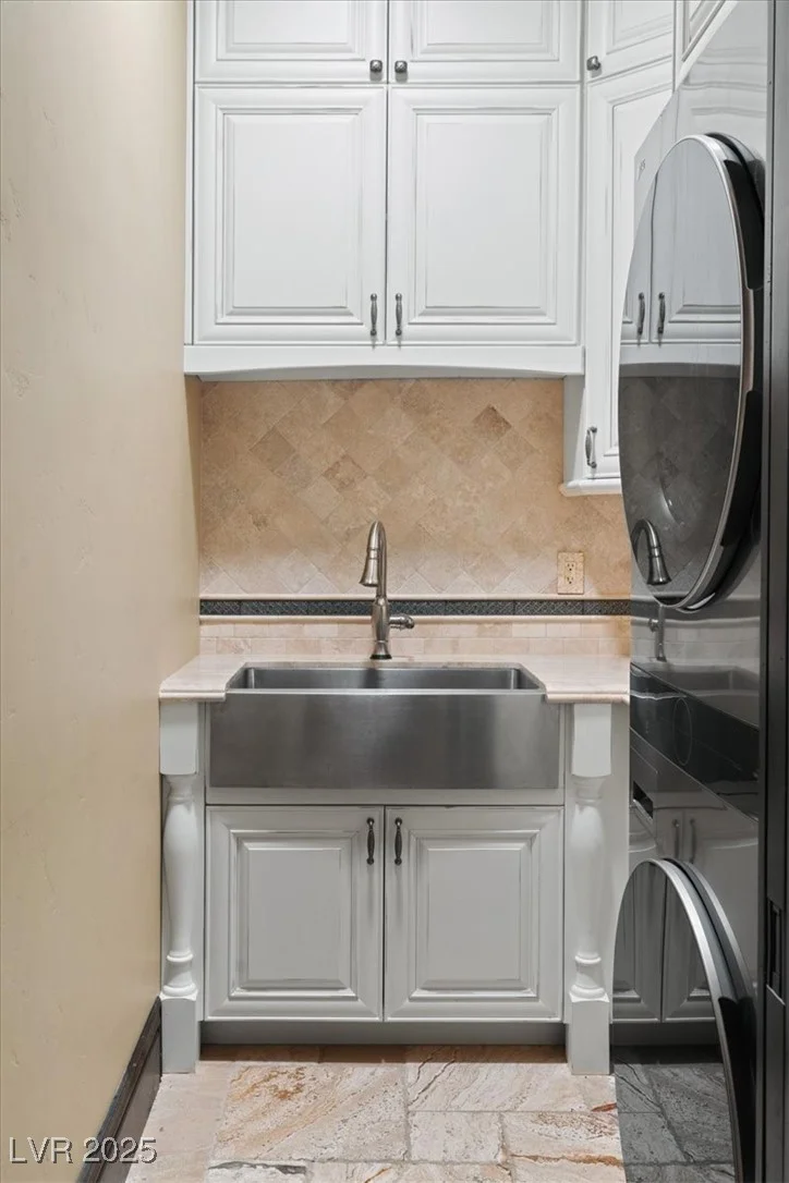 20 Via Paradiso, Henderson, NV 89011