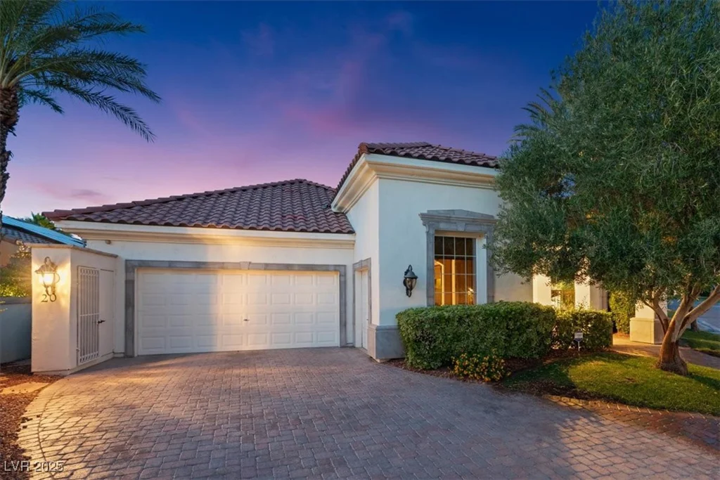 20 Via Paradiso, Henderson, NV 89011