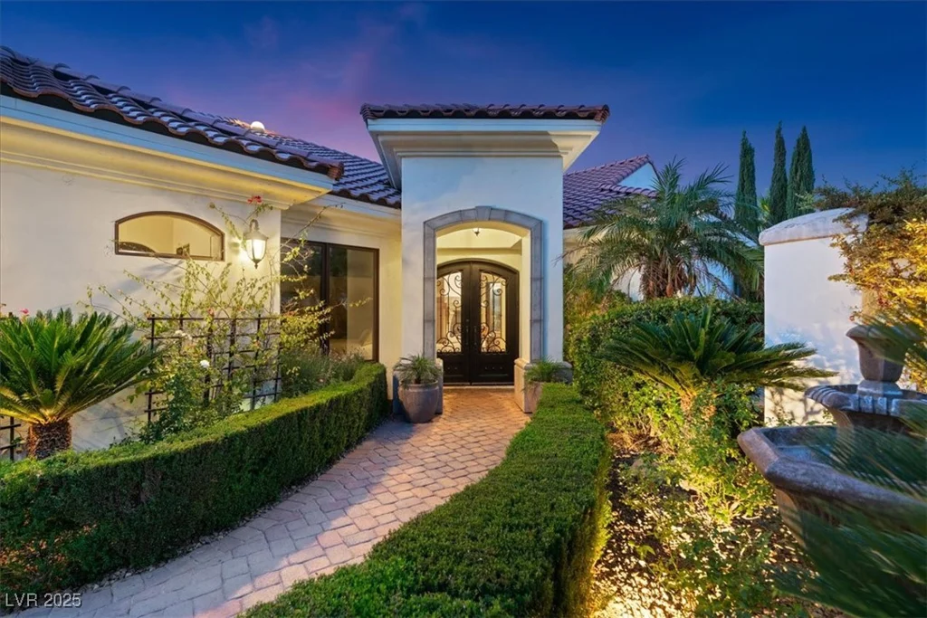 20 Via Paradiso, Henderson, NV 89011