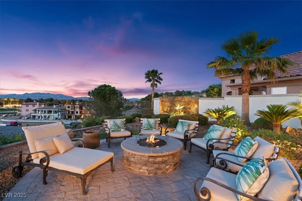 20 Via Paradiso, Henderson, NV 89011