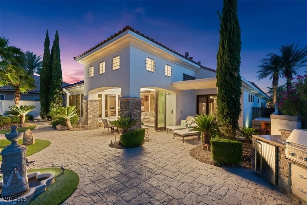 20 Via Paradiso, Henderson, NV 89011