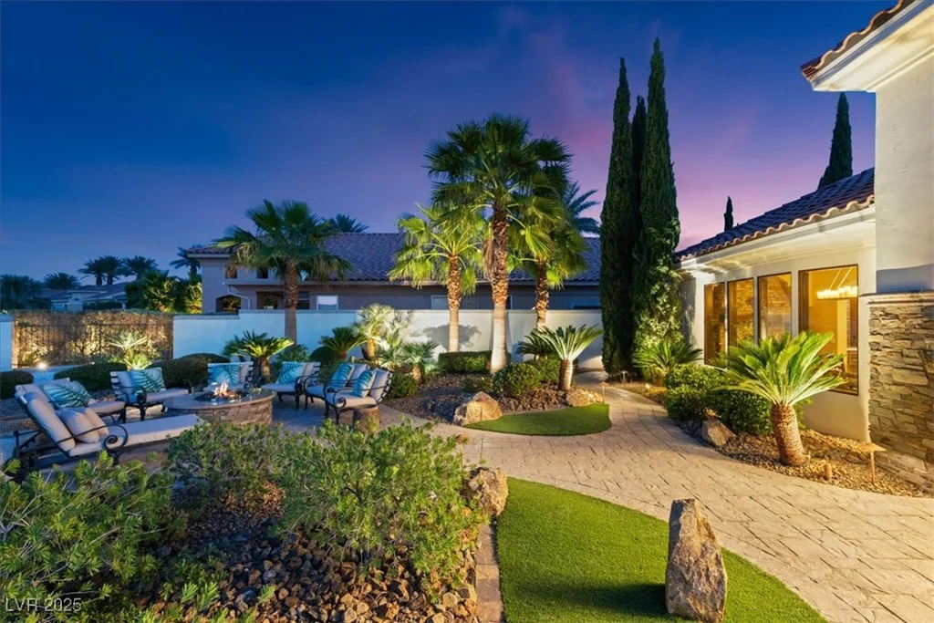 20 Via Paradiso, Henderson, NV 89011