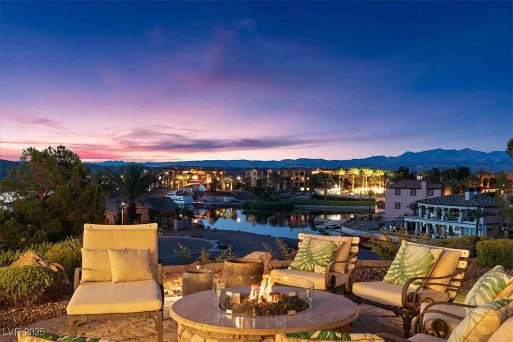 20 Via Paradiso, Henderson, NV 89011