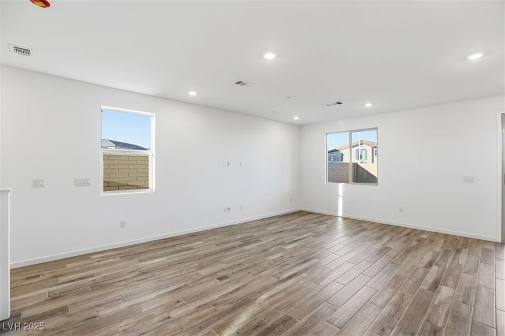 338 Adufe, Henderson, NV 89015