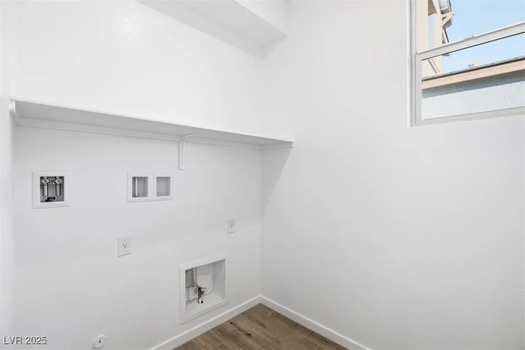 338 Adufe, Henderson, NV 89015