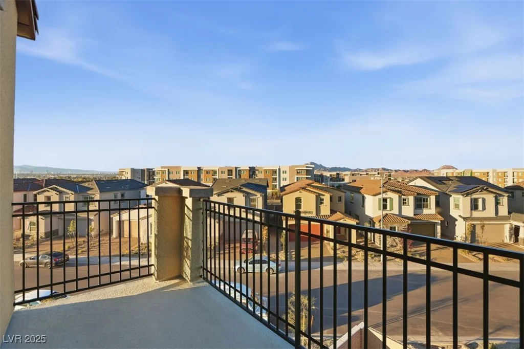 338 Adufe, Henderson, NV 89015