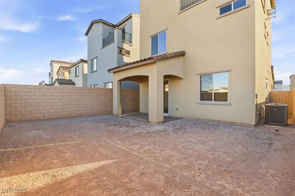 338 Adufe, Henderson, NV 89015