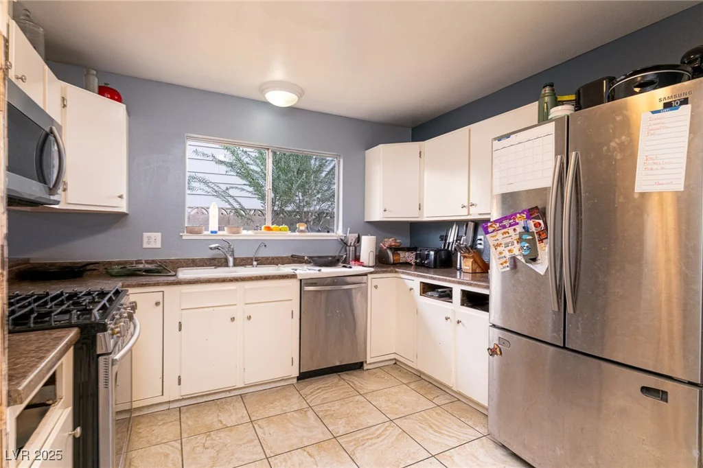 5630 Neosho, Las Vegas, NV 89120