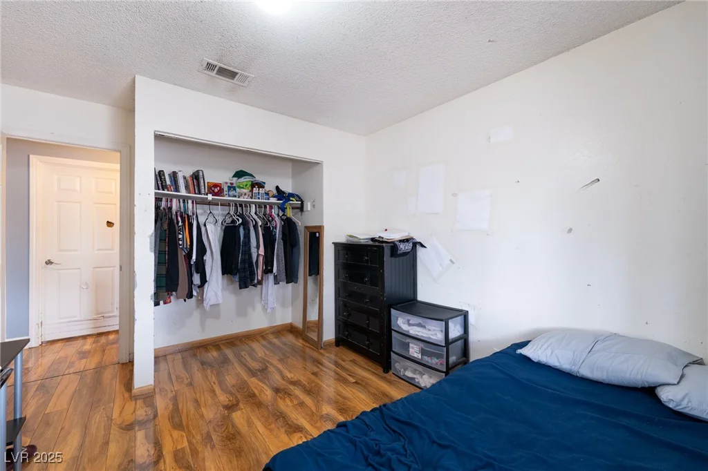 5630 Neosho, Las Vegas, NV 89120