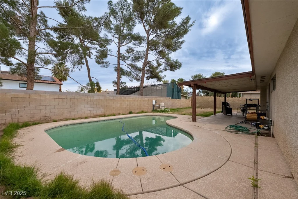 5630 Neosho, Las Vegas, NV 89120