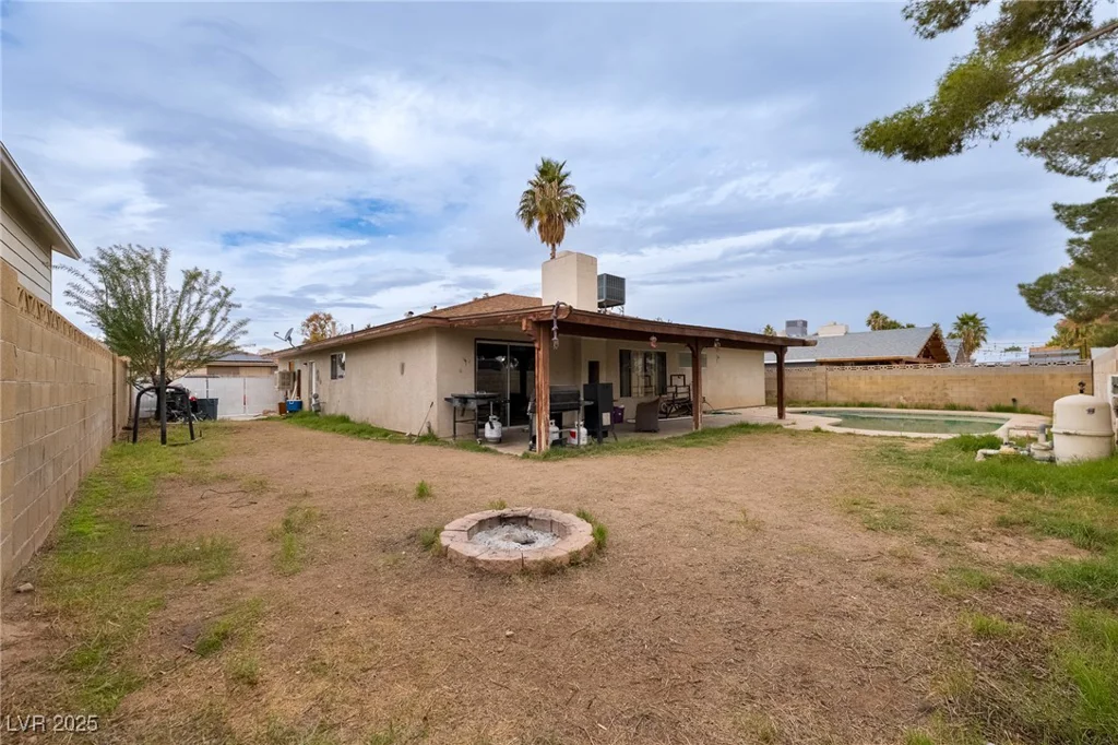 5630 Neosho, Las Vegas, NV 89120