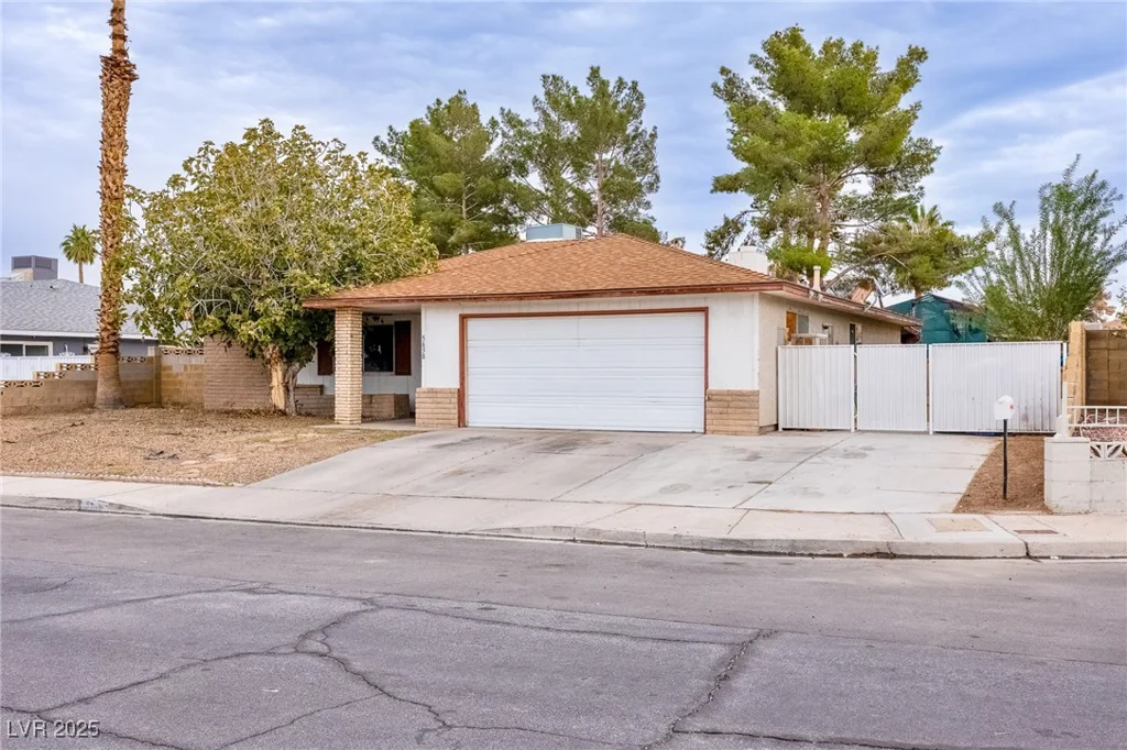 5630 Neosho, Las Vegas, NV 89120
