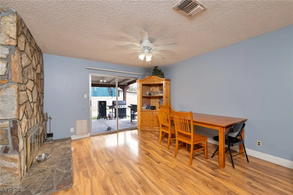 5630 Neosho, Las Vegas, NV 89120