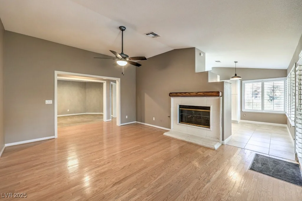 7809 Waterfalls, Las Vegas, NV 89128
