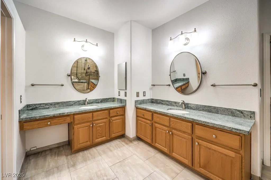 7809 Waterfalls, Las Vegas, NV 89128
