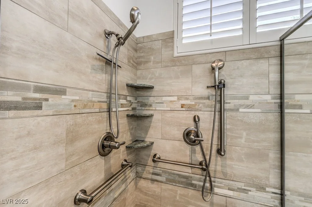 7809 Waterfalls, Las Vegas, NV 89128