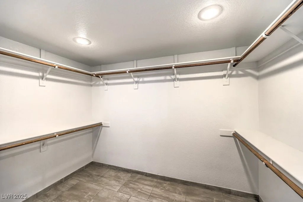 7809 Waterfalls, Las Vegas, NV 89128