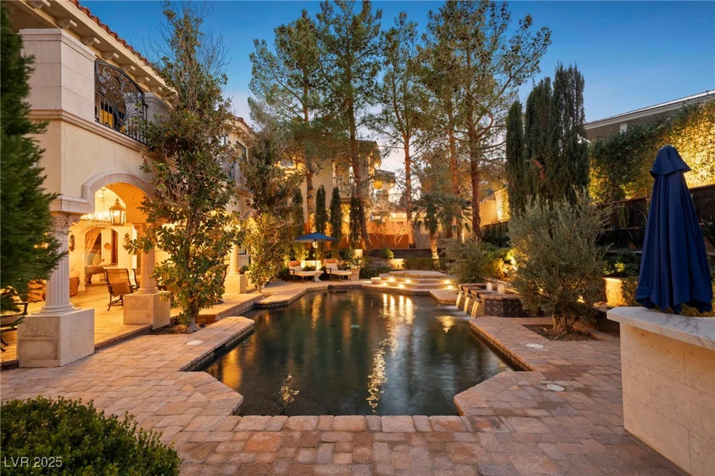 8808 Greensboro, Las Vegas, NV 89134