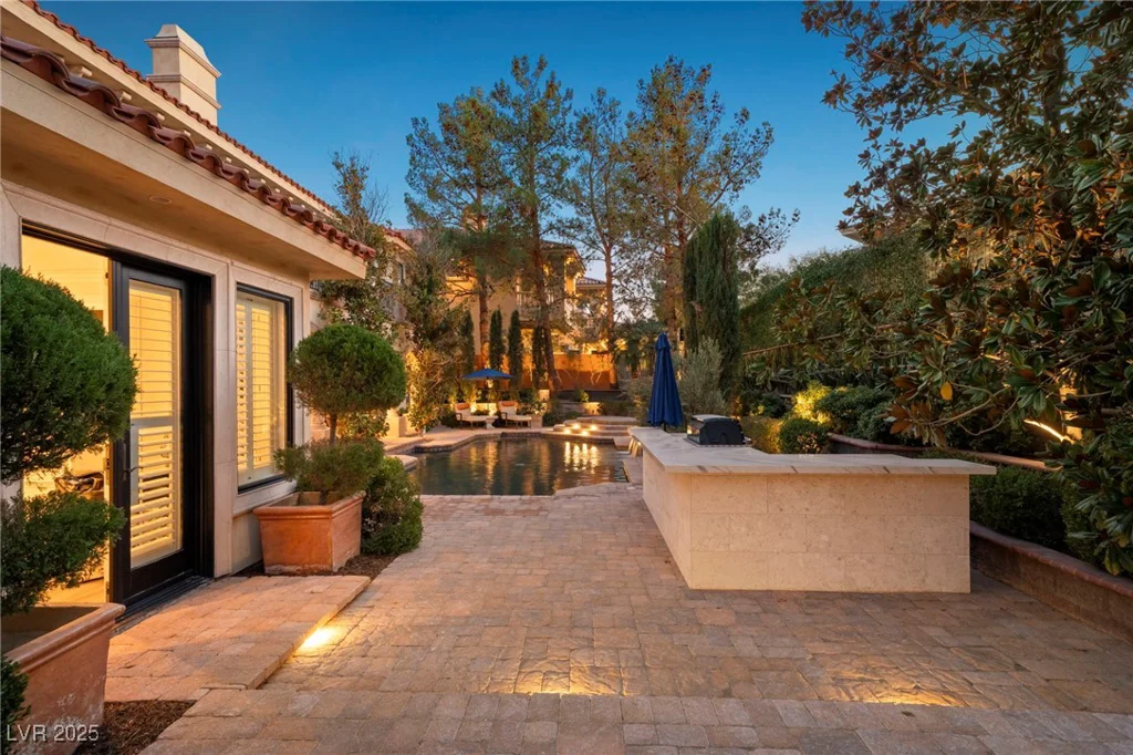 8808 Greensboro, Las Vegas, NV 89134
